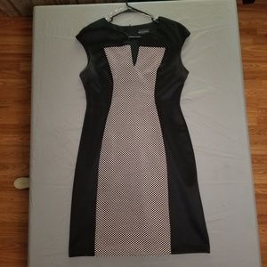 Women's Knee Length Dress Sz 12 Connected Apparel